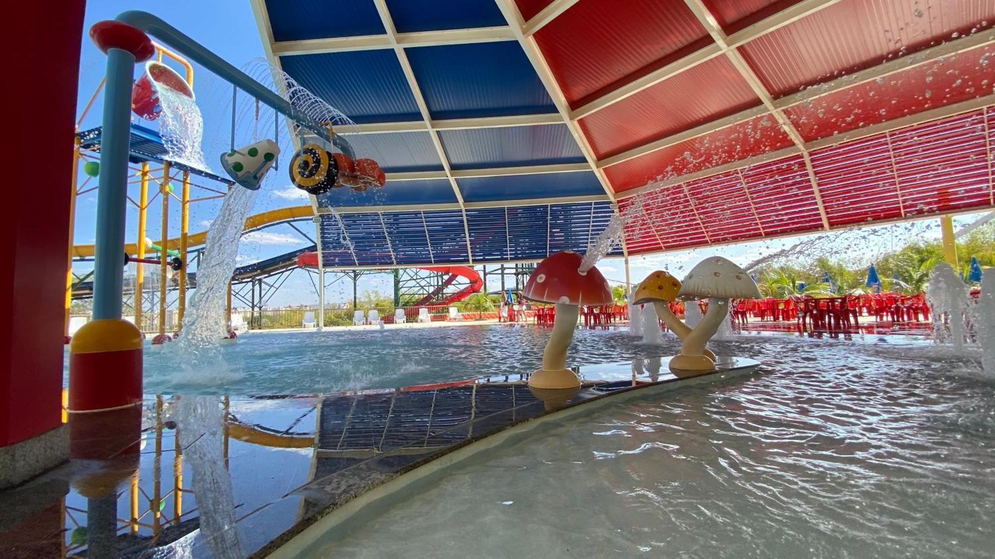 Spazzio Diroma Com Acesso Ao Acqua Park, Splash E Slide Caldas Novas Eksteriør bilde